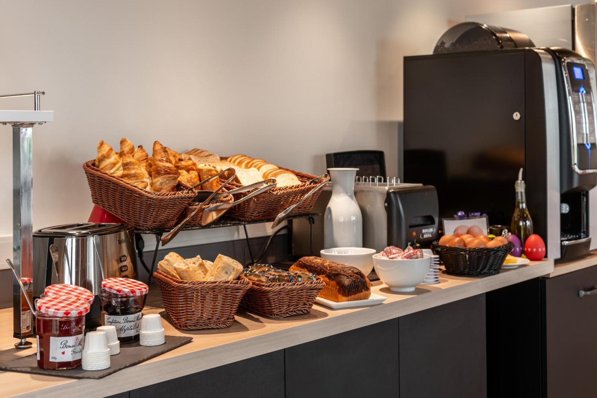 Ace Hotel Travel Fabregues - A9 Montpellier Sud エクステリア 写真